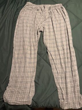 Hanes Gray Plaid Knit Lounge Pants